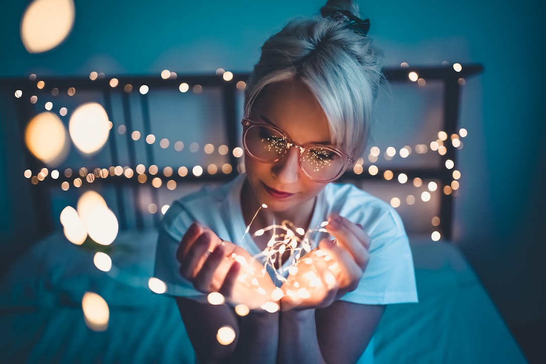 Sexy youtubers: Prečo nás tak vzrušujú pri obrazovke